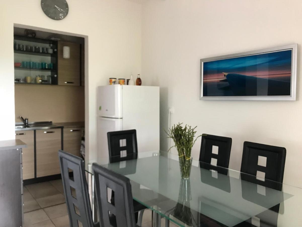 Ana Apartment *